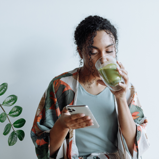 Schönheit von innen – Was Matcha & Kollagen gemeinsam bewirken