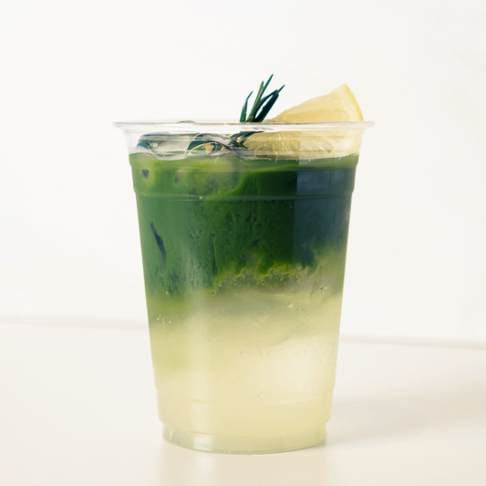 Der perfekte Iced Matcha – 3 einfache Rezepte für den Sommer
